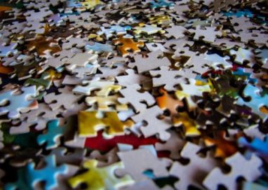 El rompecabezas es uno de los mejores juegos lúdicos para niños y adultos.