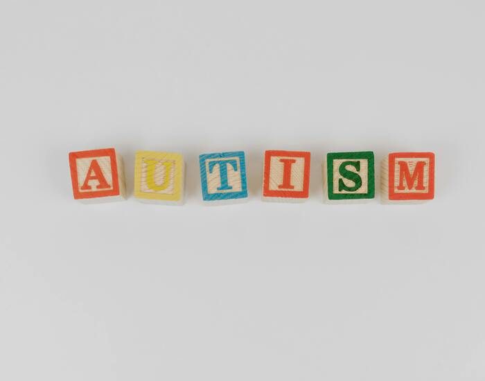 Los juguetes sensoriales para autismo facilitan la comunicación y desarrollan la percepción sensorial en niños con TEA.